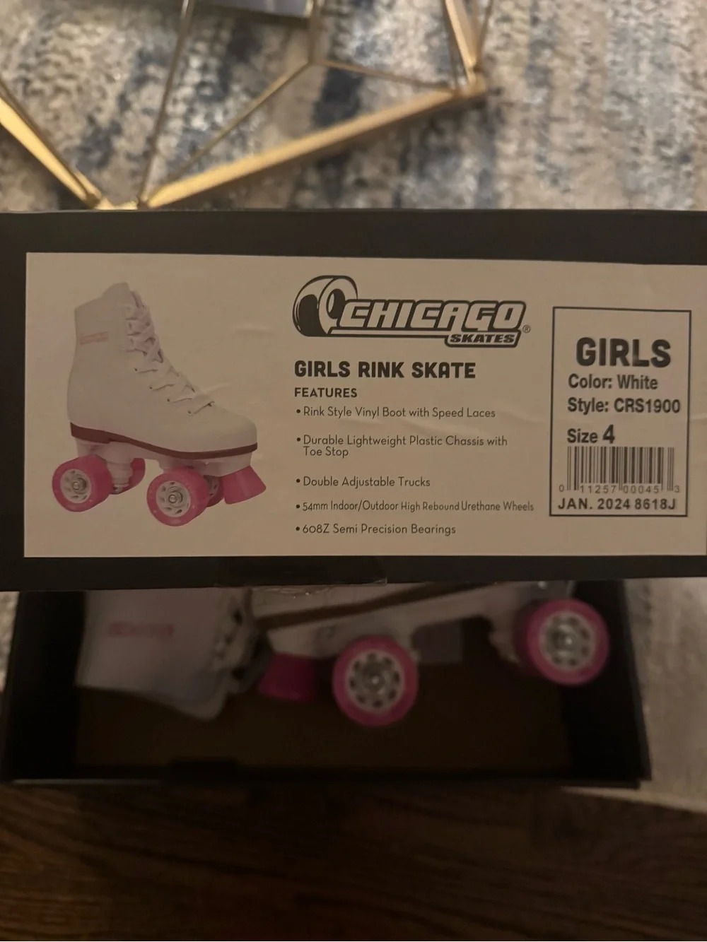 chic White Roller Skates with Pink Wheels